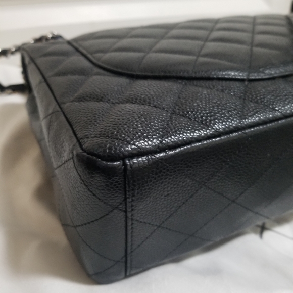 Chanel Clasic Caviar double flap maxi purse - Picture 13 of 16